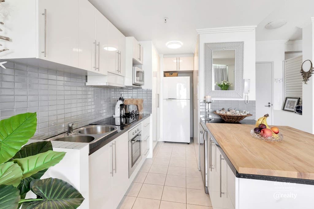 402/182-192 Marine Parade, LABRADOR, QLD, 4215, Labrador - Thumbnail 6