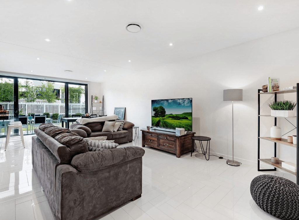 29 Theatre Drive, Benowa, QLD, 4217, Benowa - Thumbnail 2