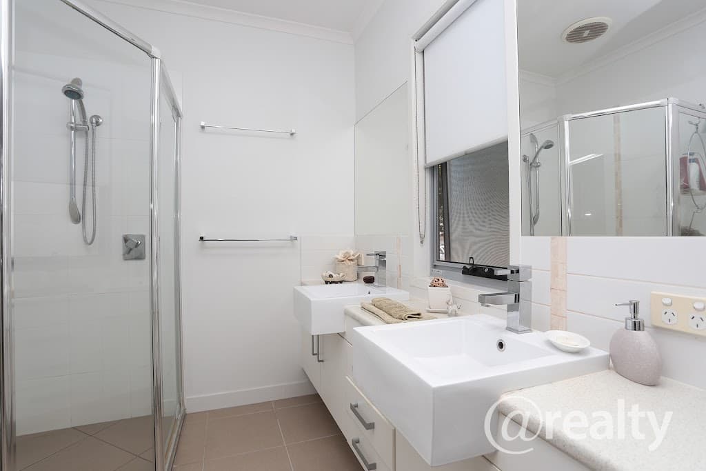 35 Hillside Circuit, Chermside West, QLD, 4032, Chermside West - Thumbnail 6