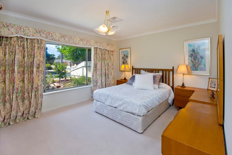 12 Knightsbridge Avenue, Valley View, SA, 5093, Valley View - Thumbnail 4