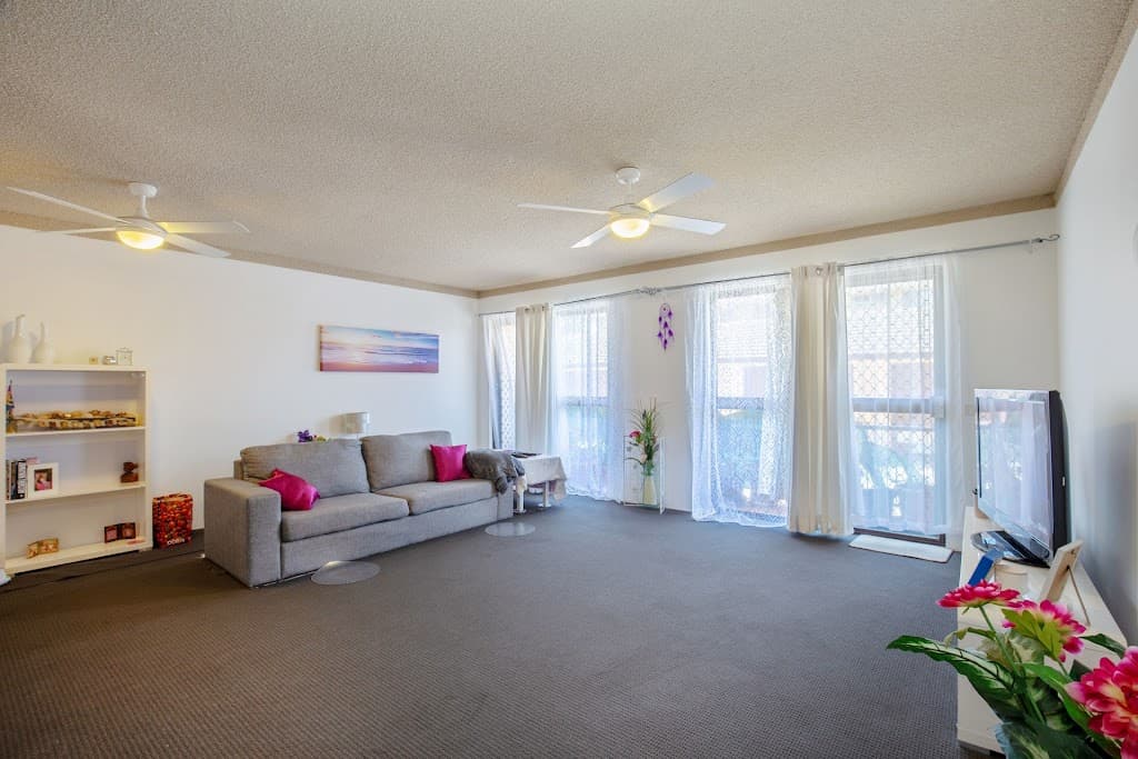2/14 Christina Court, Mermaid Waters, QLD, 4218, Mermaid Waters - Thumbnail 2