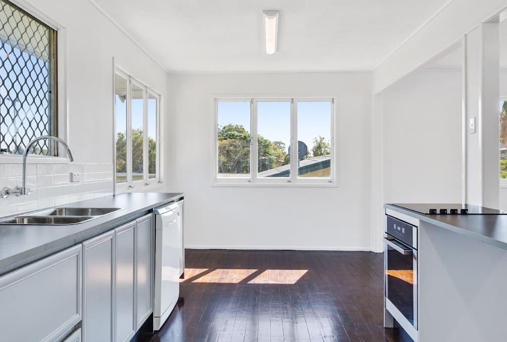 17 Mabel Avenue, Southport, QLD, 4215, Southport - Thumbnail 4