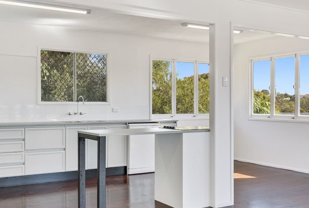 17 Mabel Avenue, Southport, QLD, 4215, Southport - Thumbnail 7