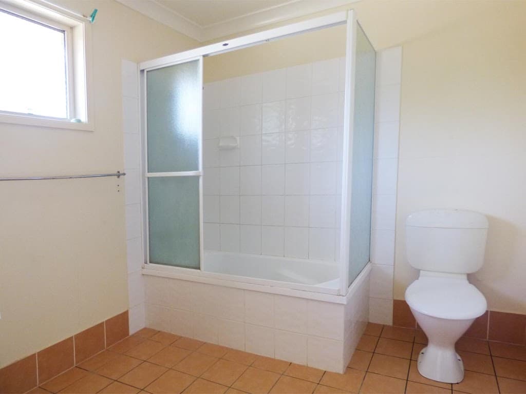 6 Devoncourt Road, Crows Nest - Thumbnail 8