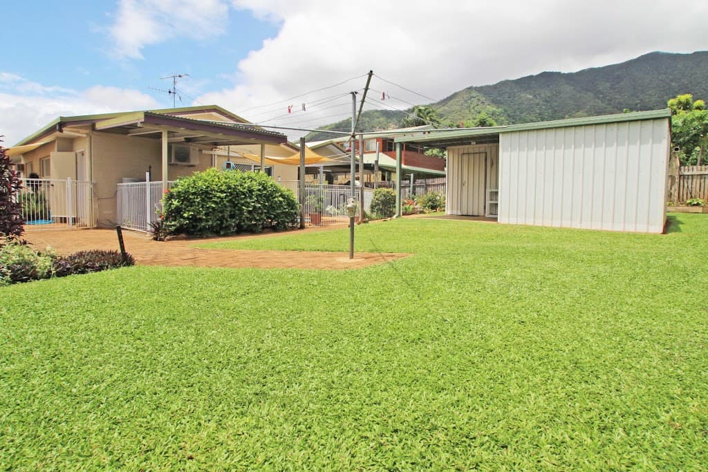 4 Bolwarra Close, Redlynch, QLD, 4870, Redlynch - Thumbnail 5