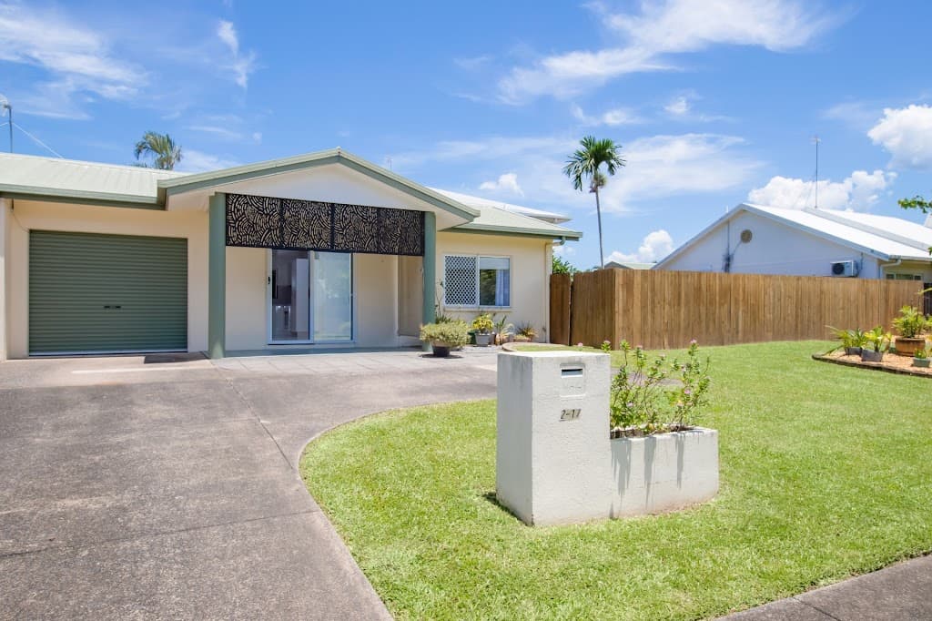 2/17 Ingham Court, Mooroobool, QLD, 4870, Mooroobool - Image 1