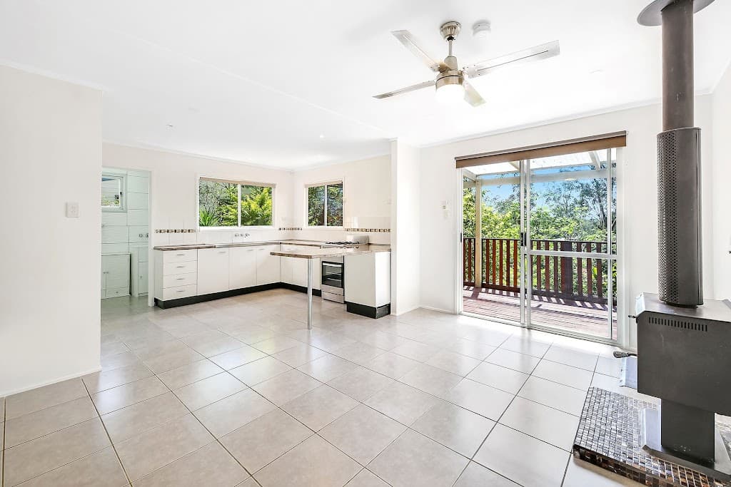 35 Warwick Court, BELLBIRD PARK, QLD, 4300, Bellbird Park - Thumbnail 2