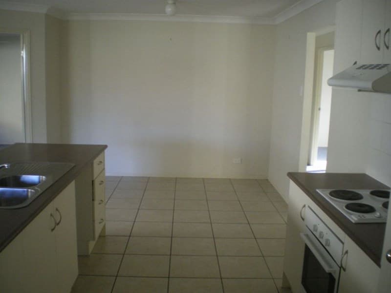 64 Storr Circuit, Goodna, QLD, 4300, Goodna - Thumbnail 3