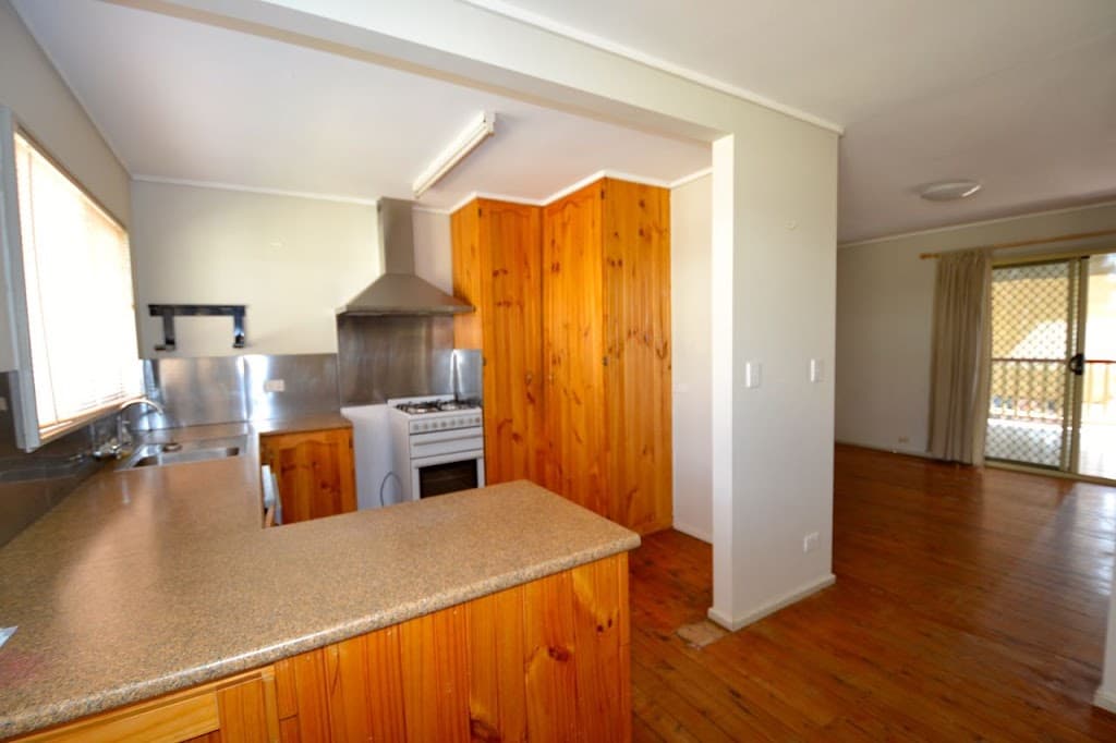 11 Alexandra Street, Toogoolawah, QLD, 4313, Toogoolawah - Thumbnail 3