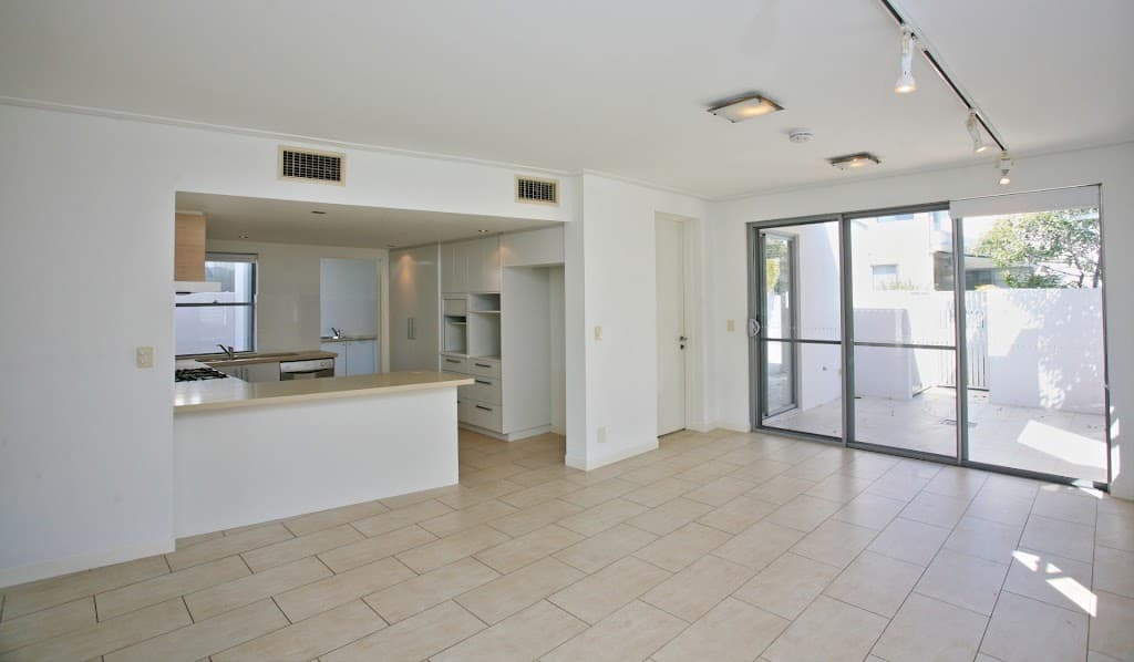 3 Trinity Crescent, Hope Island, QLD, 4212, Hope Island - Thumbnail 2