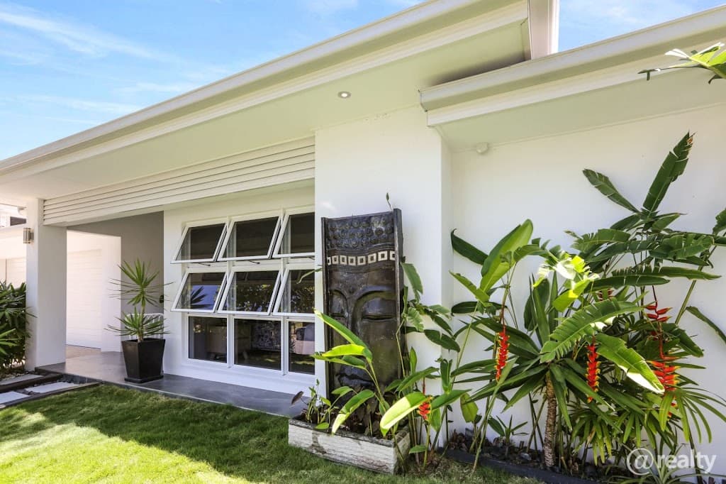 2 Seashell Crescent, Trinity Beach, QLD, 4879, Trinity Beach - Thumbnail 3