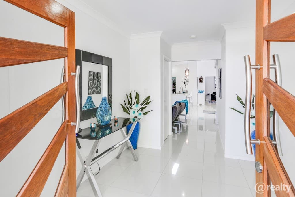 2 Seashell Crescent, Trinity Beach, QLD, 4879, Trinity Beach - Thumbnail 5