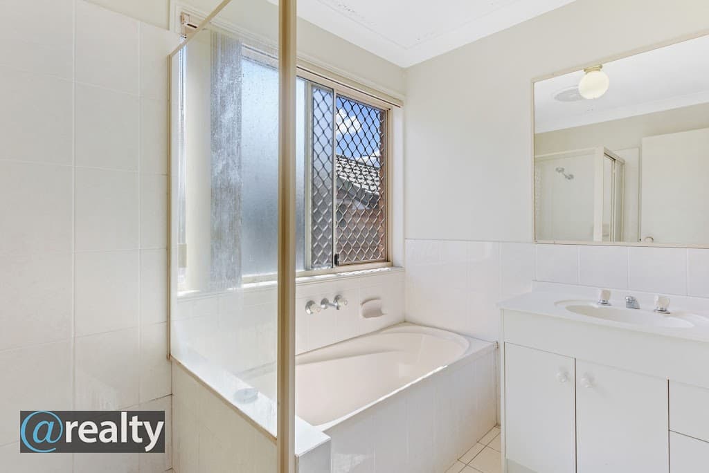 10 Mahogany Place, Forest Lake, QLD, 4078, Forest Lake - Thumbnail 5