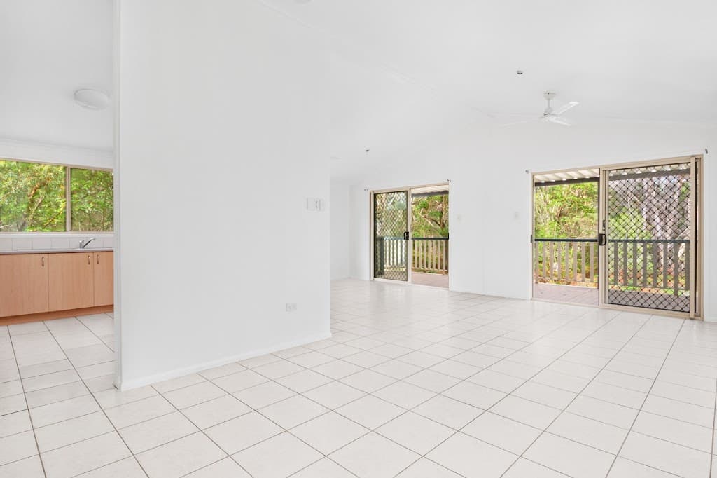 5 Bowen Avenue, Russell Island, QLD, 4184, Russell Island - Thumbnail 2