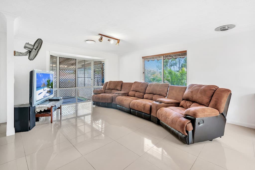 14 Bajada Place, Carrara, QLD, 4211, Carrara - Thumbnail 2