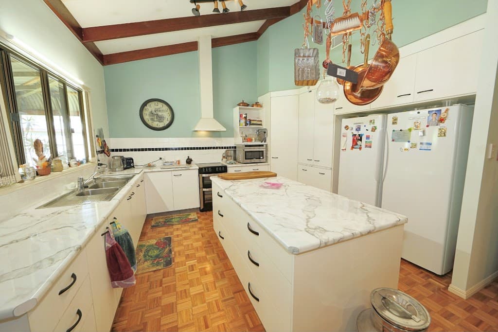 13 Tammy Road, Moore Park Beach, QLD, 4670, Moore Park Beach - Thumbnail 6