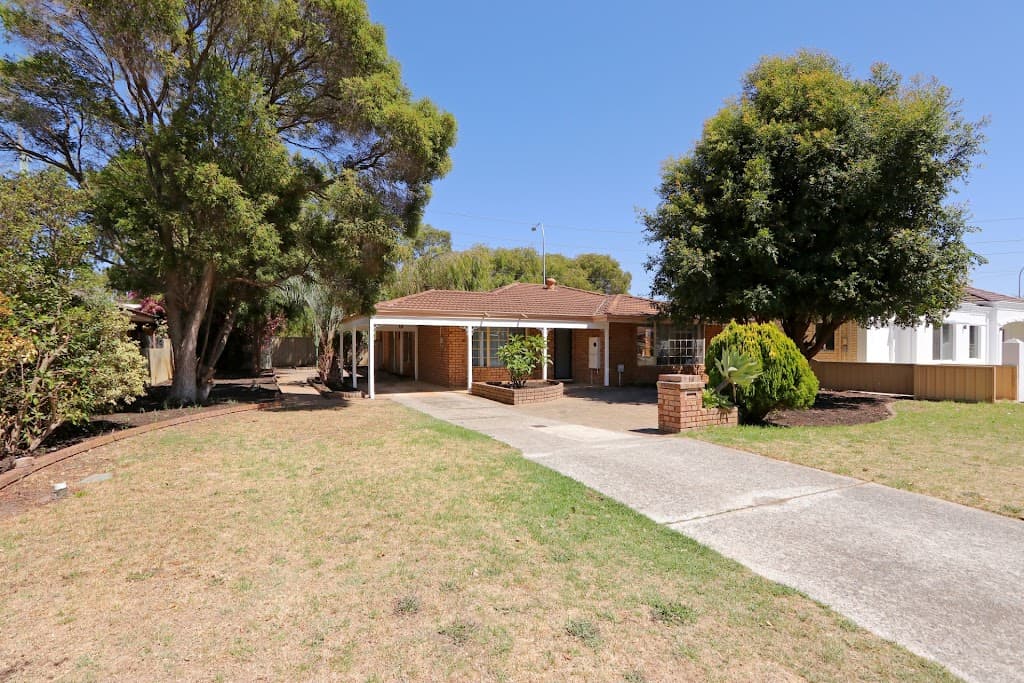 16 Ingvarson Way, Bibra Lake, WA, 6163, Bibra Lake - Thumbnail 3