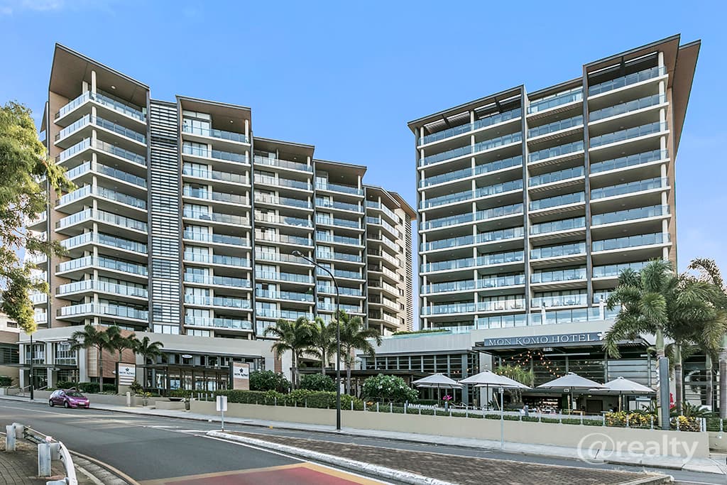 708/99 Marine Parade, Redcliffe - Image 1
