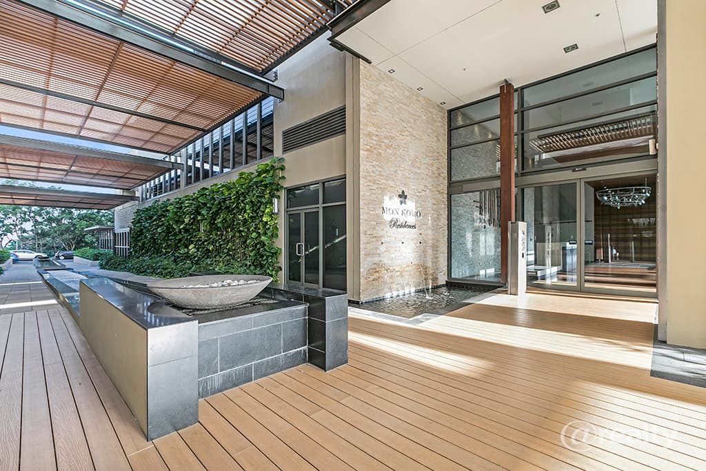 708/99 Marine Parade, Redcliffe - Thumbnail 2