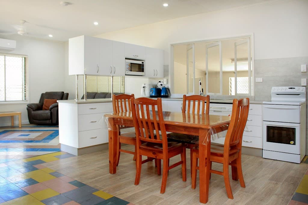 24 Barnard Street, Aitkenvale, QLD, 4814, Aitkenvale - Thumbnail 2