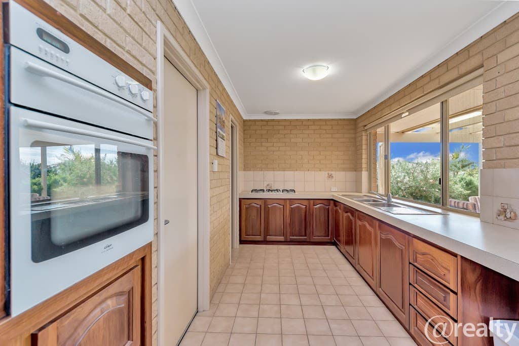 54 Mahogany Drive, Halls Head, WA, 6210, Halls Head - Thumbnail 3