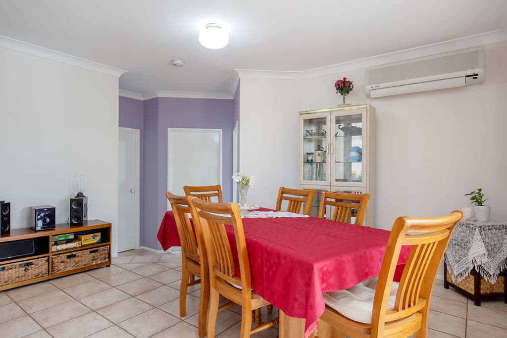 21 Papara Street, Pacific Pines, QLD, 4211, Pacific Pines - Thumbnail 5