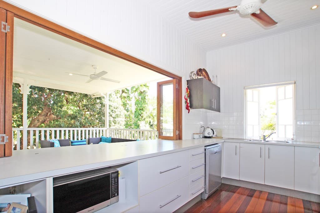 216 McManus Street, Whitfield, QLD, 4870, Whitfield - Thumbnail 2