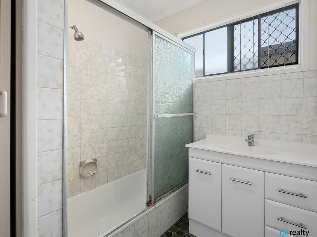 3 Malabar Street, Wynnum West, QLD, 4178, Wynnum West - Thumbnail 6