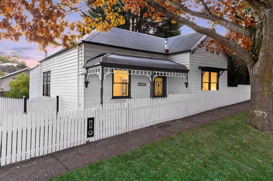 4 Queen Street South, Ballarat East, Ballarat East - Image 1