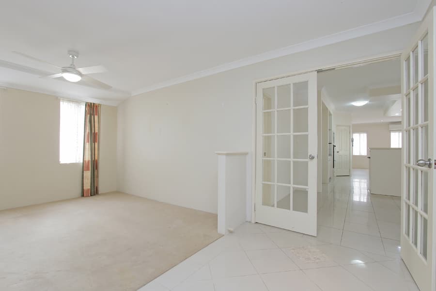 27 Longshaw Circuit, Canning Vale, WA, 6155, Canning Vale - Thumbnail 3