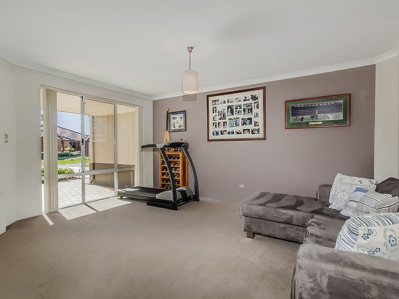8 Arrowwood Loop, Secret Harbour, WA, 6173, Secret Harbour - Thumbnail 4