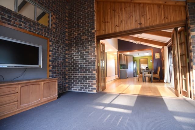 115 Curtis Road, Tamborine Mountain, QLD, 4272, Tamborine Mountain - Thumbnail 3