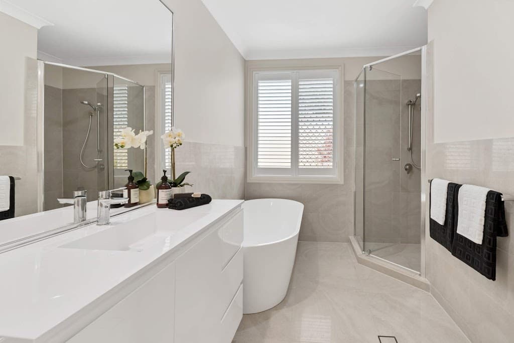 90 Plateau Crescent, Carrara, QLD, 4211, Carrara - Thumbnail 4