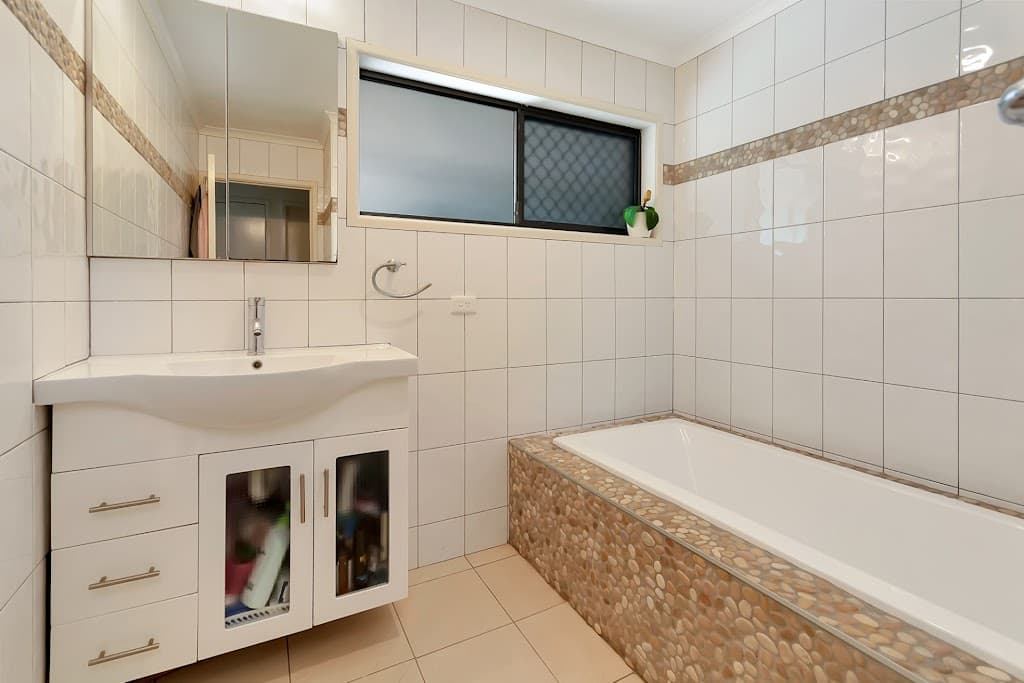 17 Port Street, Jamboree Heights, QLD, 4074, Jamboree Heights - Thumbnail 4