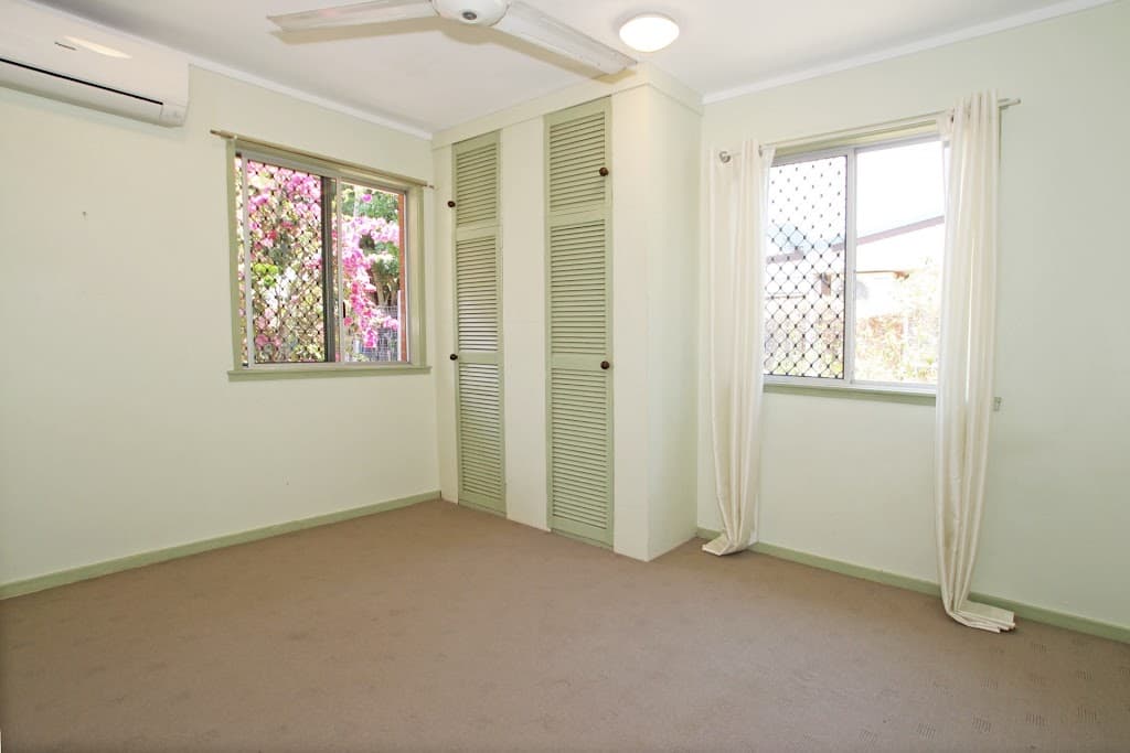 31 Oleander Street, Holloways Beach, QLD, 4878, Holloways Beach - Thumbnail 7