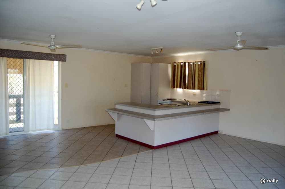 154 Parsons Rd, Nanango, QLD, 4615, Nanango - Thumbnail 2