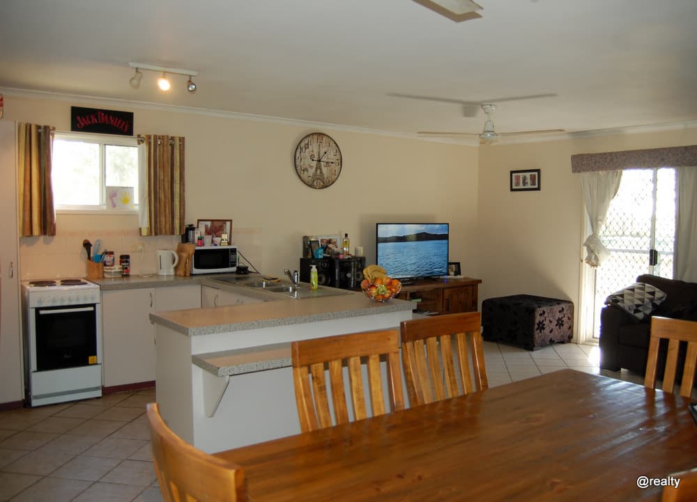 154 Parsons Rd, Nanango, QLD, 4615, Nanango - Thumbnail 3