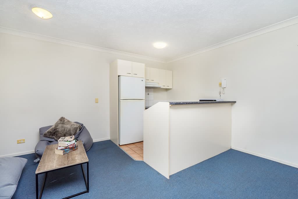 1/14 Spendelove Avenue, Southport, QLD, 4215, Southport - Thumbnail 8