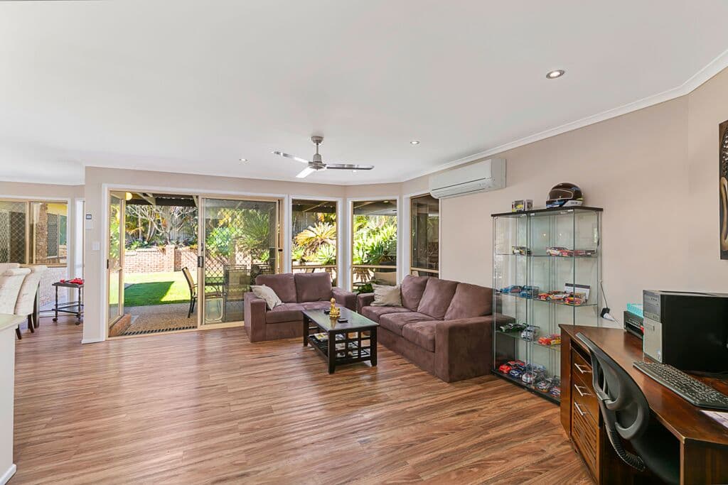 43A Narcamus Crescent, Shailer Park, QLD, 4128, Shailer Park - Thumbnail 8