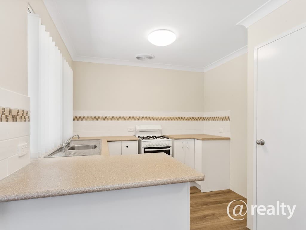 10 Miranda Way, Gosnells, WA, 6110, Gosnells - Thumbnail 3