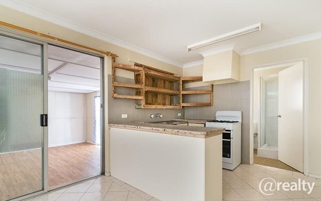 8 Oak Avenue, Mandurah, WA, 6210, Mandurah - Thumbnail 2