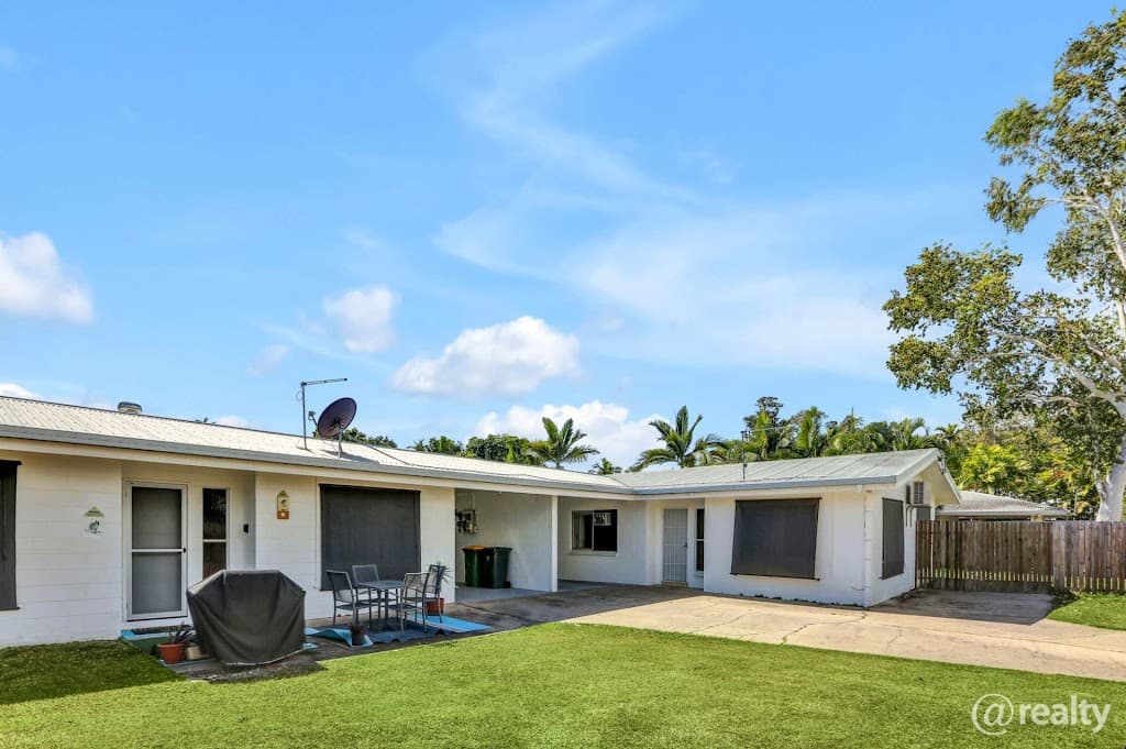 13 Trinity Beach Road, Trinity Beach, QLD, 4879, Trinity Beach - Thumbnail 3