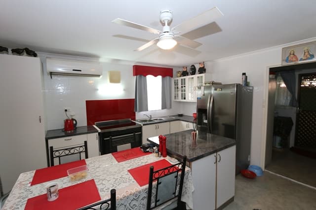 6 Tiller Crescent, Waikerie, SA, 5330, Waikerie - Thumbnail 2