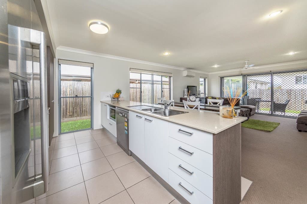 75 Brookside Circuit, Ormeau, QLD, 4208, Ormeau - Thumbnail 2