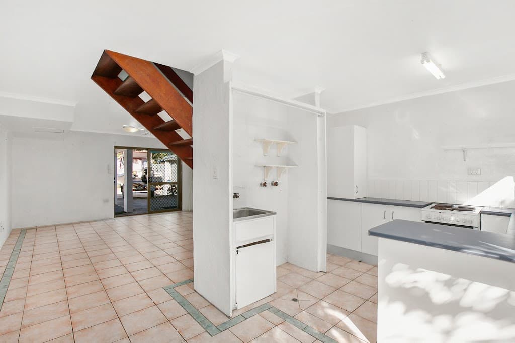 8/7 Rigg Street, Woree, QLD, 4868, Woree - Thumbnail 2