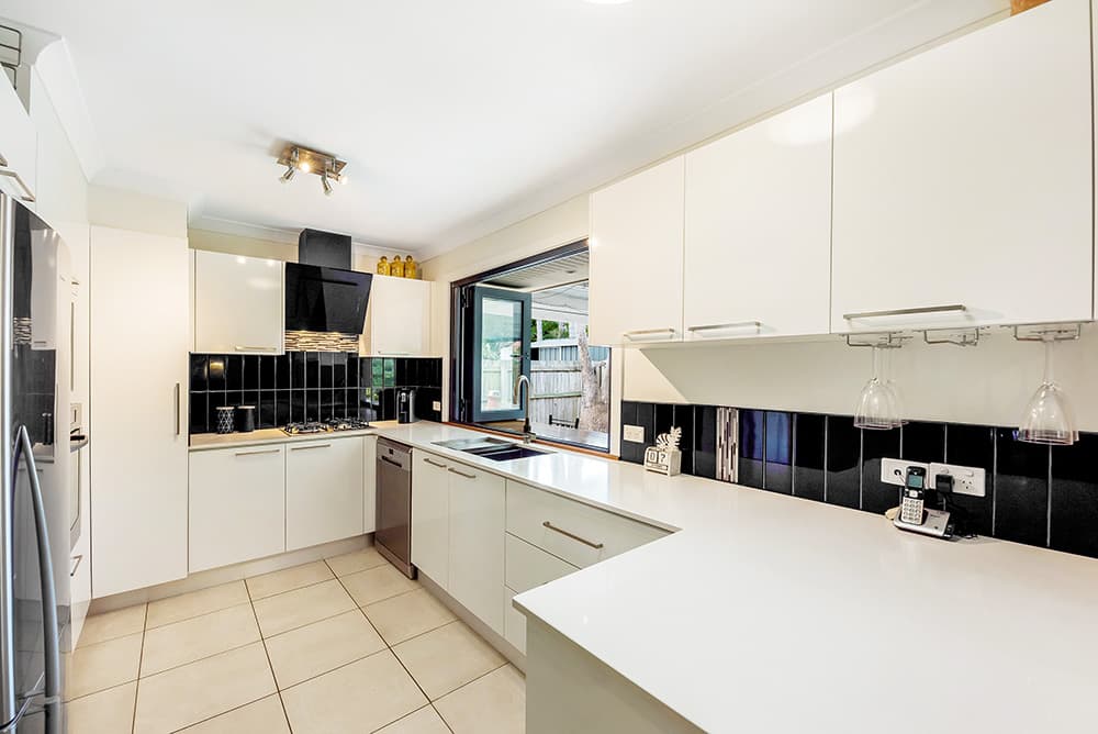 3 Manakin Avenue, Burleigh Waters, QLD, 4220, Burleigh Waters - Thumbnail 5