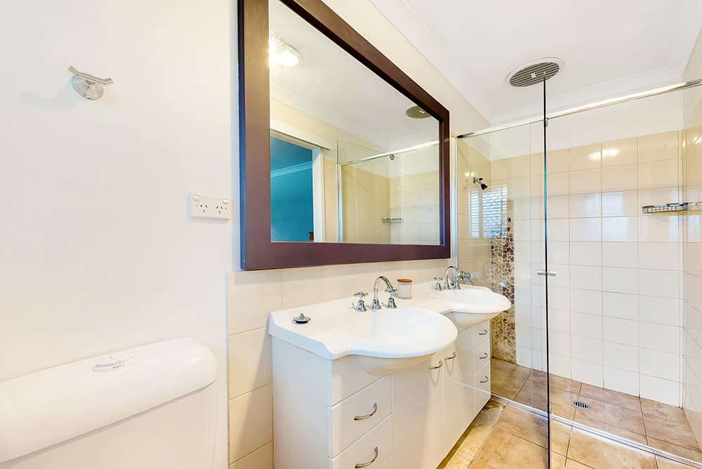 3 Manakin Avenue, Burleigh Waters, QLD, 4220, Burleigh Waters - Thumbnail 8