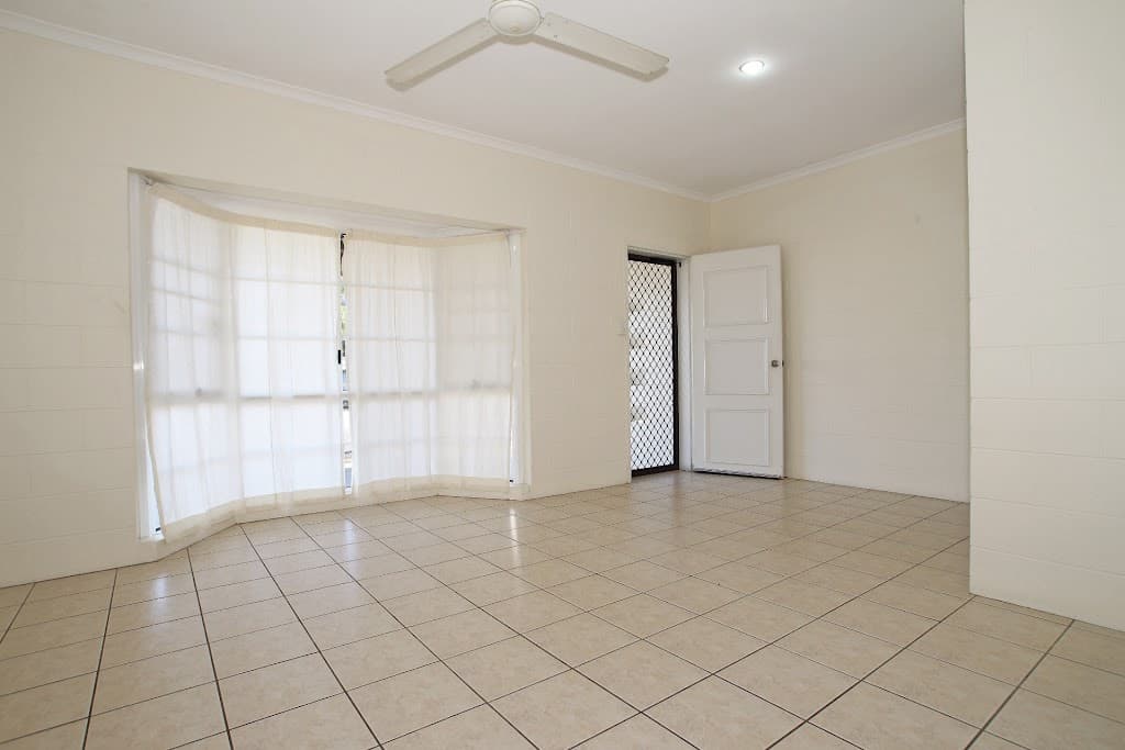12 McFarlane Drive, Kanimbla, QLD, 4870, Kanimbla - Thumbnail 3
