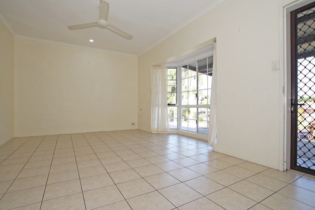 12 McFarlane Drive, Kanimbla, QLD, 4870, Kanimbla - Thumbnail 4