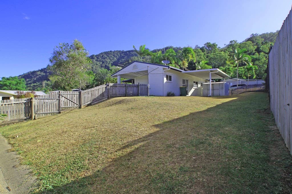 12 McFarlane Drive, Kanimbla, QLD, 4870, Kanimbla - Thumbnail 8